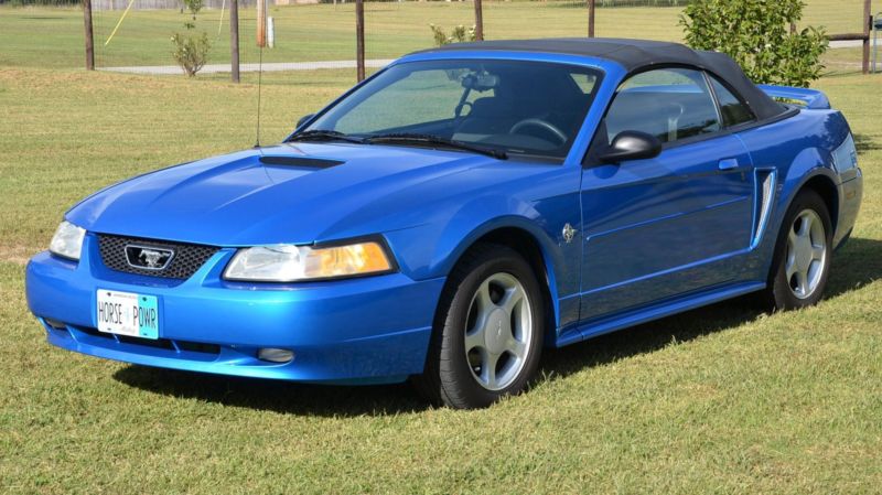 1999 35TH ANNIVERSARY EDITION CONVERTIBLE MUSTANG GT BLUE