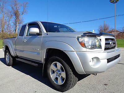 Toyota : Tacoma Access Cab 4.0L V6 Automatic TRD Sport 4x4 Silver Certified 2009 Tacoma Access Cab TRD Sport 4x4 51K Miles Auto 1 Owner Silver 4WD