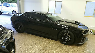 Chevrolet : Camaro ZL1 2015 chevrolet camaro zl 1 coupe only 2 k miles over 10 000 in extras