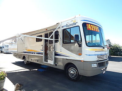 2003 FLEETWOOD BOUNDER 35R TWO SLIDEOUTS LOW MILES BLOWOUT PRICE