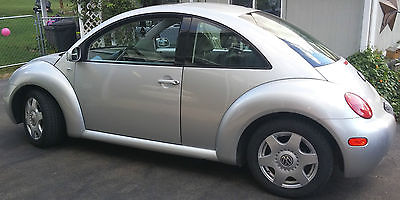 Volkswagen : Beetle-New 2 doors 2001 vw beetle tdi silver leather automatic great fuel mileage 104937 miles