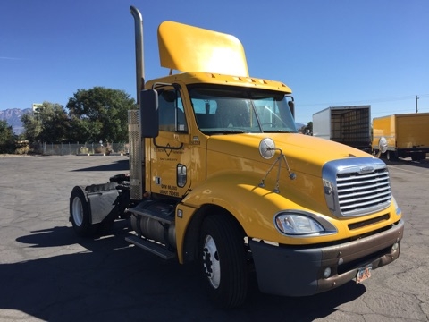 2009 Freightliner Cl12042st-Columbia 120