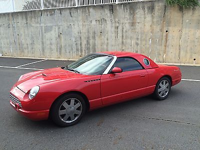 Ford : Thunderbird Beautiful Red Converible with unique Red/Black interior! Hard & Soft top!