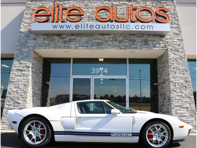 Ford : Ford GT GT40  GT 40 WHITE with BLUE STRIPES ALL 4 OPTIONS only 980 miles PERFECT COLLECTOR QUALITY