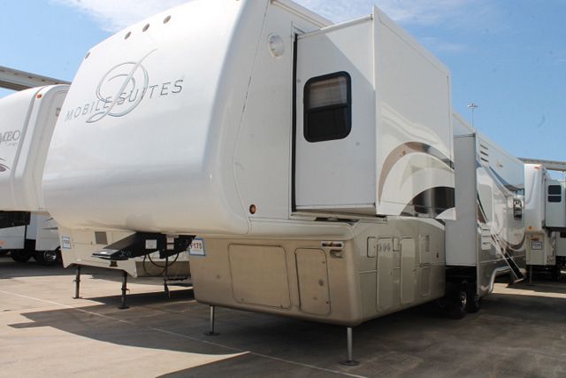 2007 DOUBLETREE Mobile Suites 32TK3