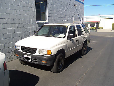 Isuzu : Rodeo S Sport Utility 4-Door 1994 isuzu rodeo s sport utility 4 door 2.6 l