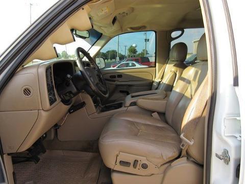 2005 GMC SIERRA 2500HD 4 DOOR CREW CAB TRUCK, 3