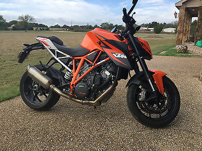 KTM : Other 14 ktm 1290 r super duke 1 k miles 1 owner never down