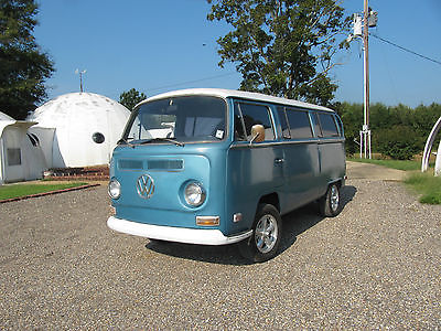 Volkswagen : Bus/Vanagon 1970 volkswagen bus 1641 cc engine sunroof ascot blue and oxford white paint
