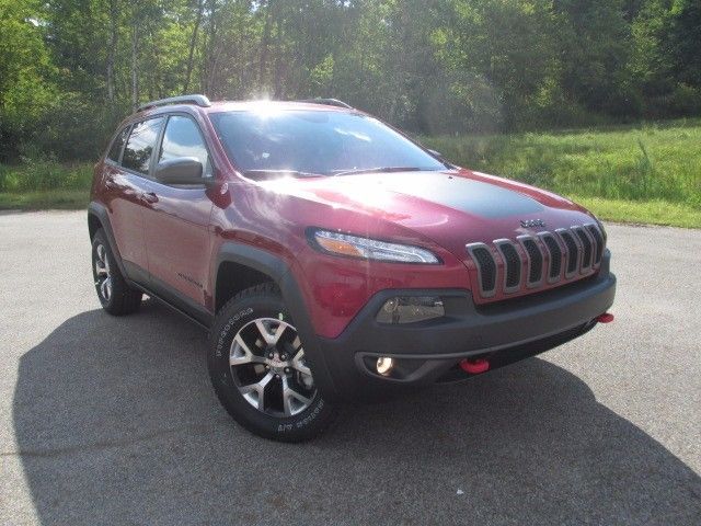 Jeep : Cherokee Trailhawk Trailhawk 4x4 V6, Panoramic Roof, Heated Seats & Wheel, Power Gate, Navigation