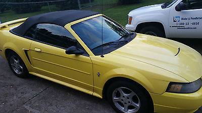 Ford : Mustang 2 door 2003 ford mustang convertible v 6 3.8 automatic