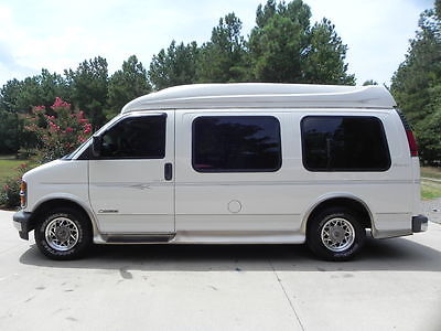 Chevrolet : Express Standard Passenger Van 3-Door White Chevy Express 1500 5L V8 12-Passenger HighTop Conversion Van Runs Perfect