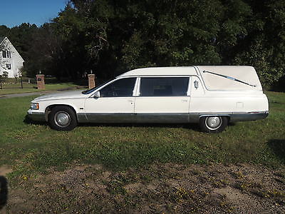Cadillac : Other Hearse 1995 cadillac hearse complete white nc title v 8 3395.00 bo