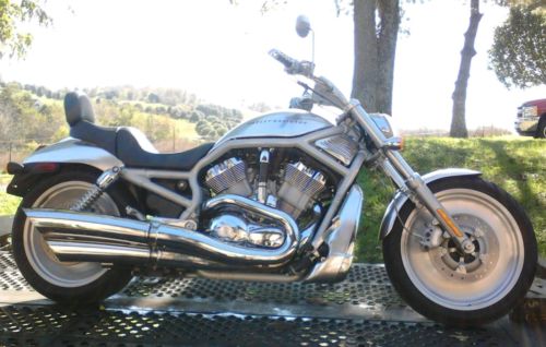 Harley-Davidson : VRSC ** BLING! ** 2002 Harley-Davidson VRSC V-Rod Low Miles in exc condition