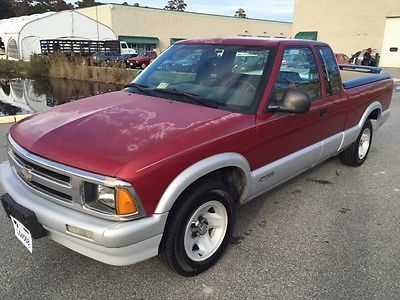 Chevrolet : S-10 LS 1995 chevy s 10 extended cab pickup