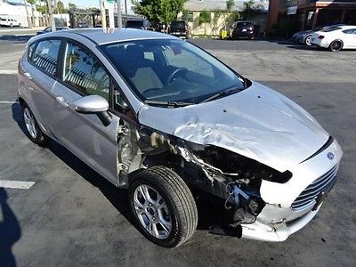 Ford : Fiesta SE  2015 ford fiesta se salvage wrecked repairable economical gas saver l k