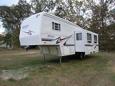 2000 Alumi Scape 5th wheel by Holiday Rambler 26 ft.