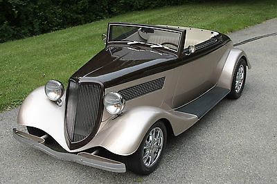 Replica/Kit Makes 1934 ford hot rod cabriolet convertible fiberglass body rumble seat