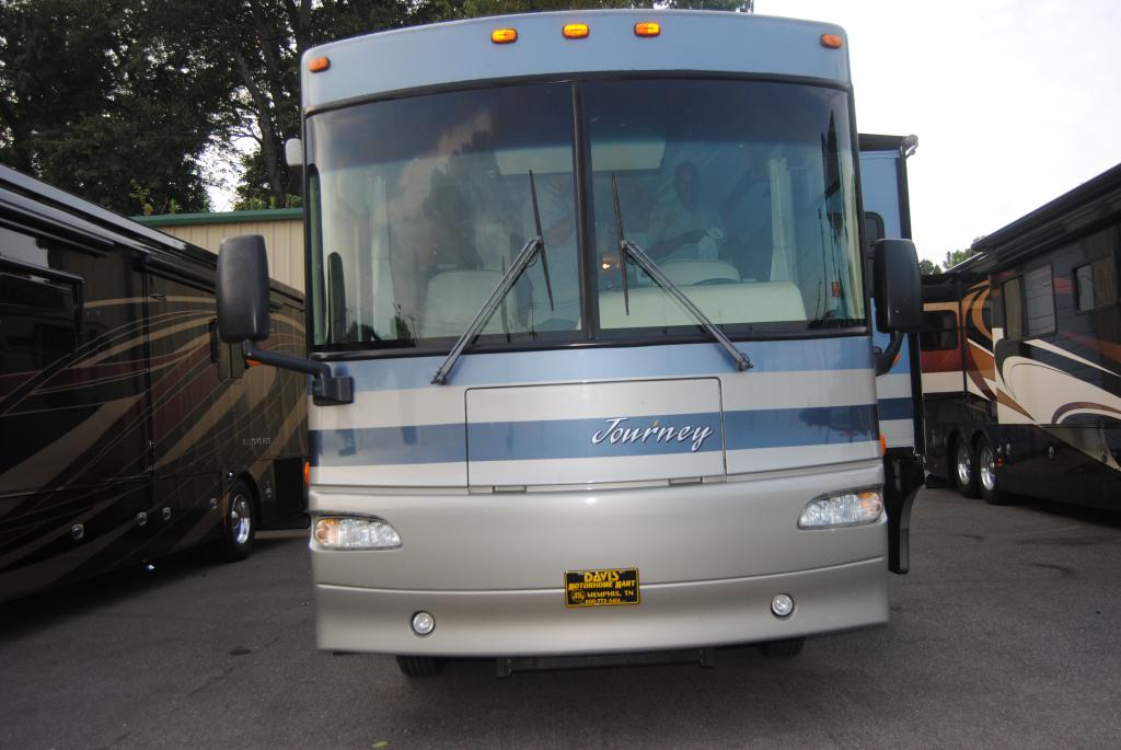 2008 Winnebago Adventurer 38T