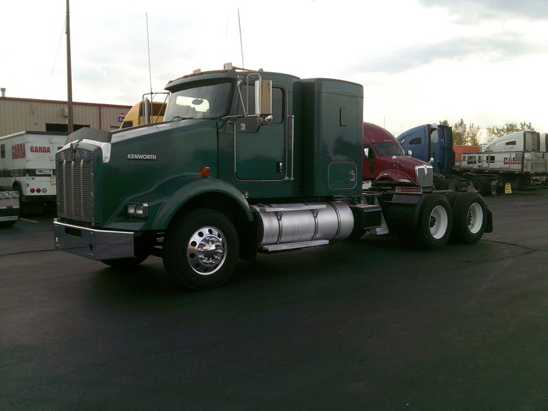 2007 Kenworth T-800 One Owner, All Maint. Records, New
