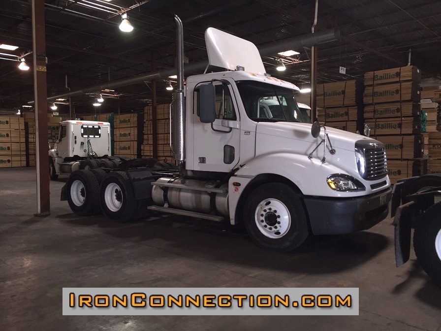 2005 Freightliner Columbia