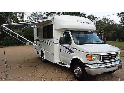2004 Gulf Stream BTouring Cruiser LCD TV 4kw Gen LOW MILES Big Awning COLD A/C