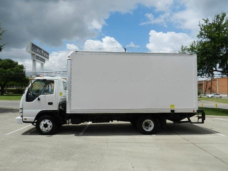 2007 Gmc W4500 Hd 16-Ft Box Truck