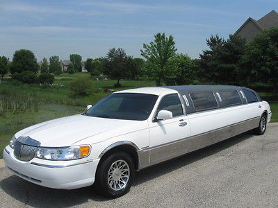 Lincoln : Town Car Base Limousine 4-Door 2000 lincoln 120 stretch limousine low miles 1 of a kind