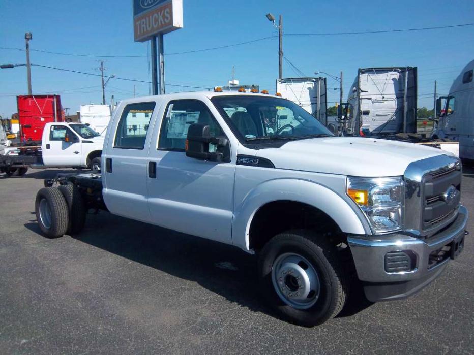 2015 Ford Chassis Cab F-350 Xl