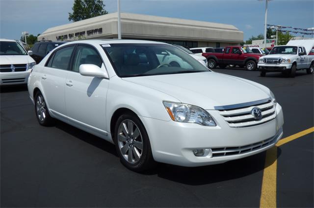 2005 Toyota Avalon Fort Wayne, IN