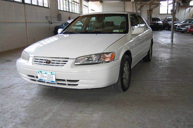 1997 Toyota Camry Farmingdale, NY