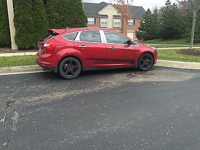 Ford : Focus SEL  Ford Focus 2012 Hatchback