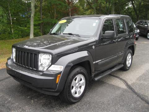 2011 JEEP LIBERTY 4 DOOR SUV