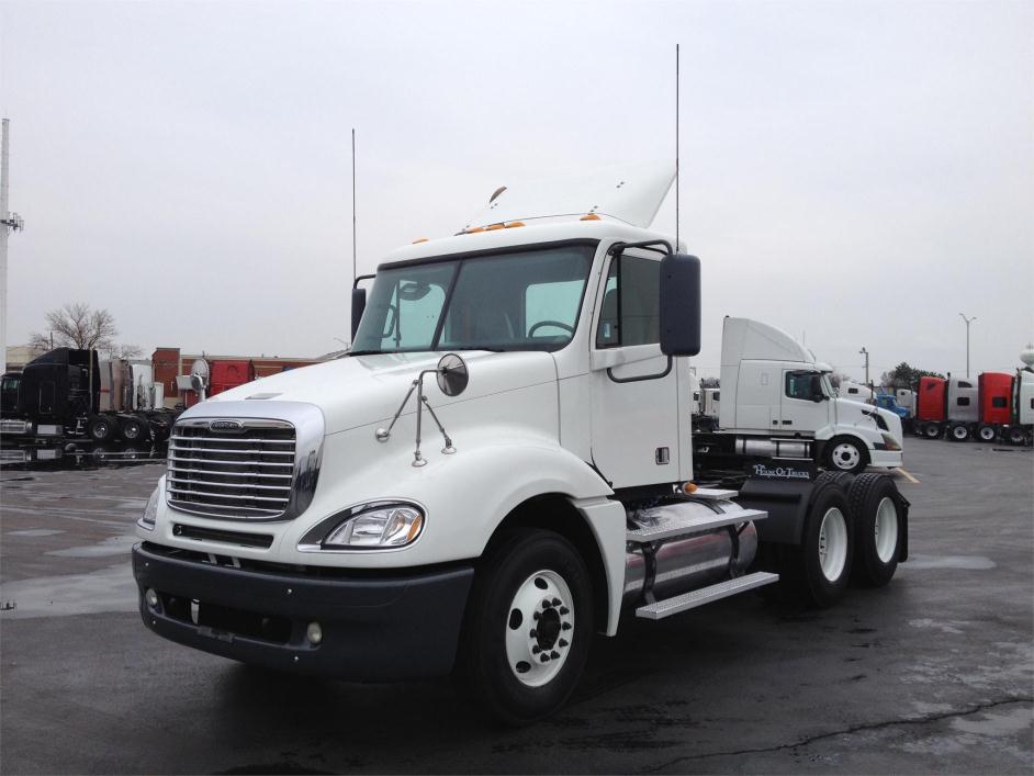 2007 Freightliner Cl12042st-Columbia 120