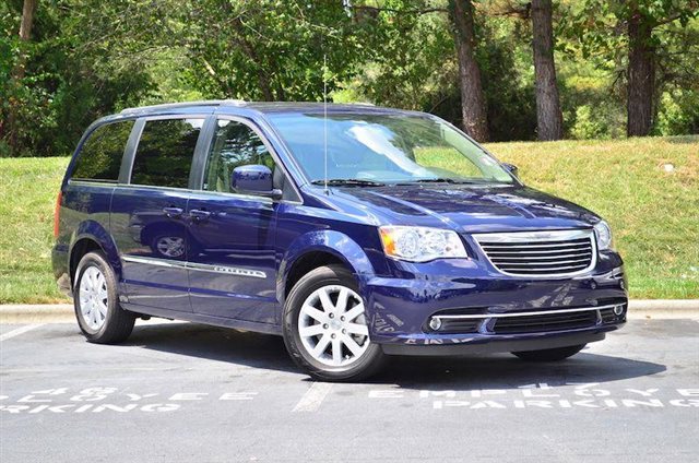 2014 Chrysler Town & Country Touring Cary, NC