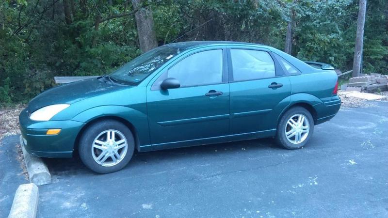 2001 ford focus, 4cyld manual, forest green