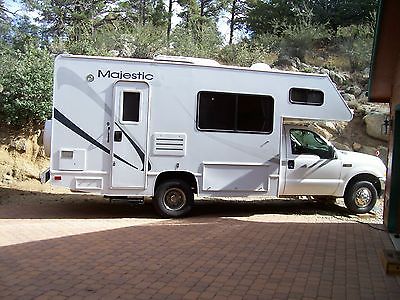 24 ft Majestic Motorhome Class C Excellent Condition