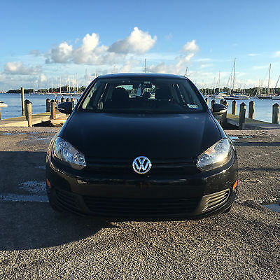 Volkswagen : Golf Base Hatchback 4-Door Volkswagen Golf 2014 Black with convenience package (sunroof + touchscreen)