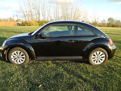 Volkswagen : Beetle - Classic Entry 2014 volkswagen beetle 2.5 l great condition clean carfax one owner