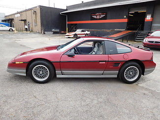 Pontiac : Fiero GT 1987 red gt