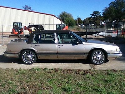 Buick : Park Avenue Electra Sedan Buick Electra Park Avenue Ultra Sedan 4 door tan/brown