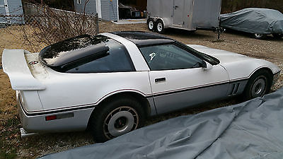 Chevrolet : Corvette 2 Door Coupe 1984 chevy corvette 350 cross fire auto transmission