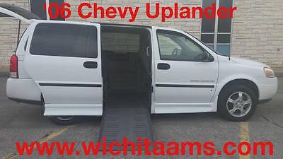 Chevrolet : Uplander LS WHEELCHAIR/HANDICAP '06 Chevy Uplander, Braun Entervan Manual Ramp & Door