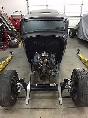 Ford : Other 1932 ford duece coupe glass full fendered and complete rolling chassis