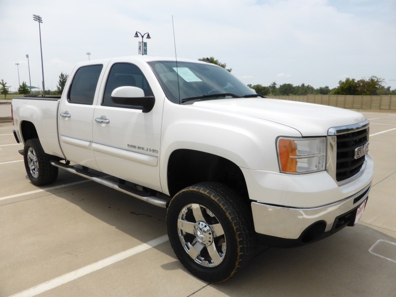 2008 GMC Sierra 2500HD 4WD Crew Cab SLT SUNROOF NAV LIFTED DURAMAX