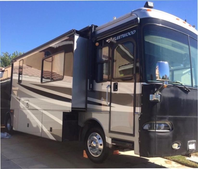 2009 Fleetwood PULSE 24A W/ONLY 28K MI. SPRINTER CHASSIS
