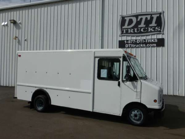 2005  Ford  E-350 Utilimaster