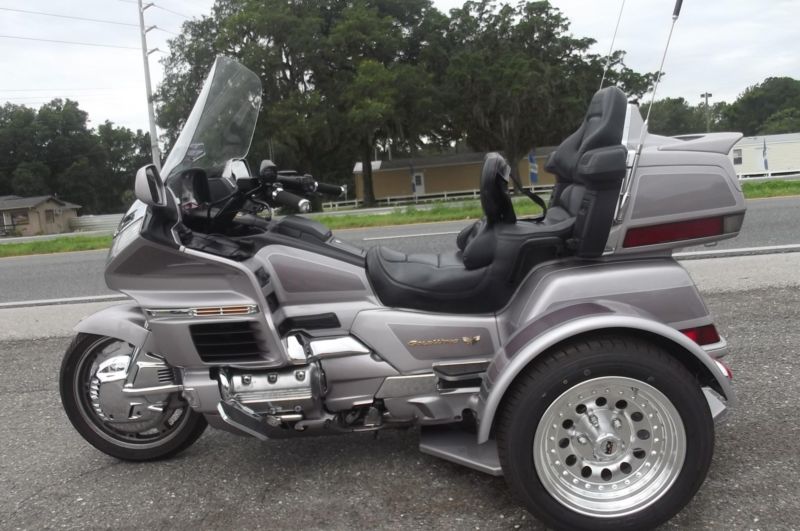 1998 GOLDWING TRIKE..ONLY 27,000 MILES