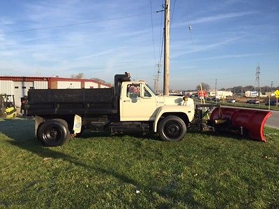 Ford : Other 2 DOOR SINGLE CAB 1994 ford f 700 diesel dump truck with plow