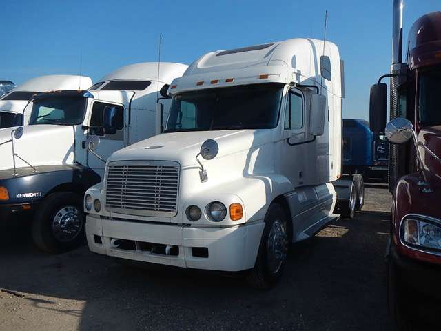 1999 Freightliner Cst12064st